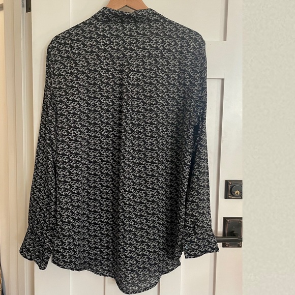 Equipment Logo Signature Satin Button-Up Blouse. Size XXL. Like new! - Picture 6 of 9